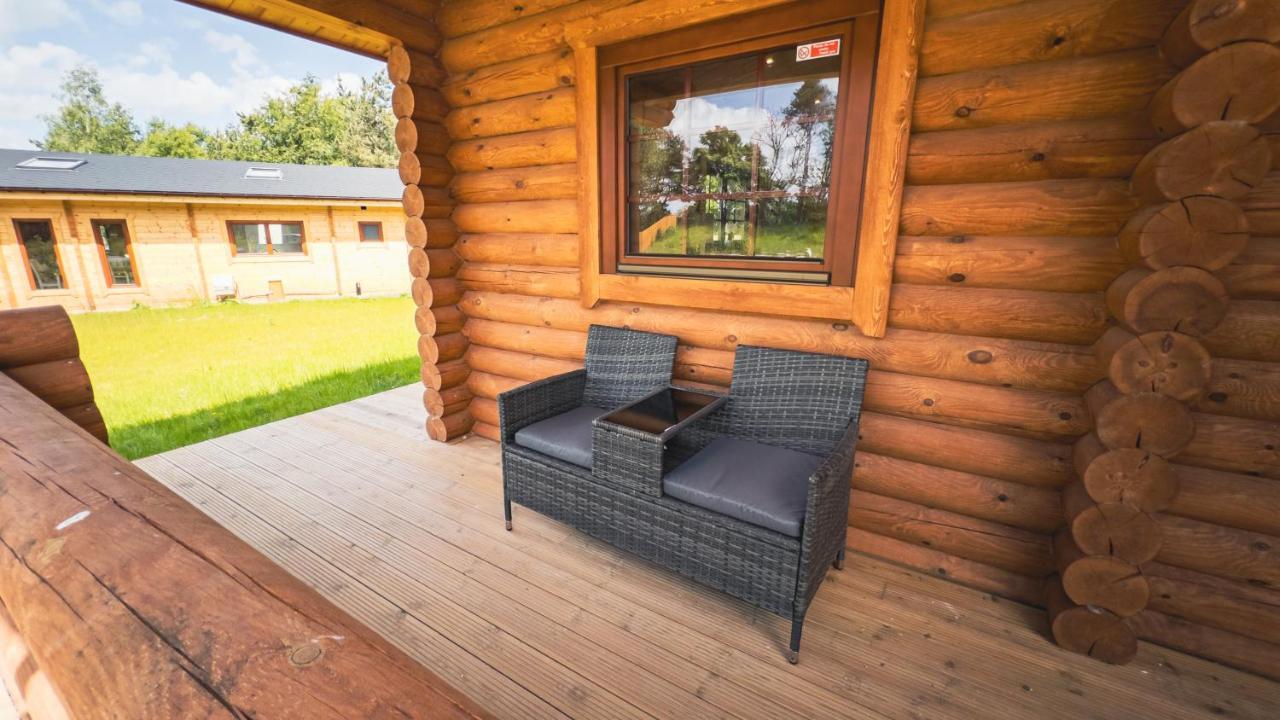 Aspen Lodge, Amazing New Log Cabin With Hot Tub - Sleeps 6 - Felmoor Park Morpeth Ngoại thất bức ảnh
