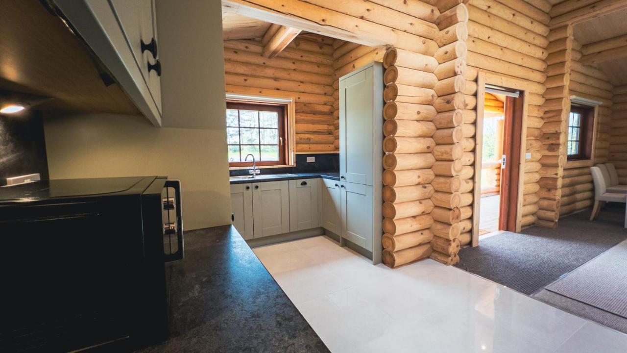 Aspen Lodge, Amazing New Log Cabin With Hot Tub - Sleeps 6 - Felmoor Park Morpeth Ngoại thất bức ảnh