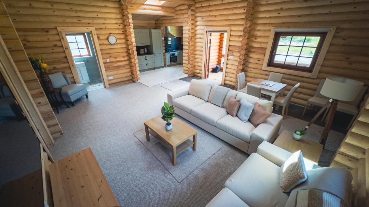 Aspen Lodge, Amazing New Log Cabin With Hot Tub - Sleeps 6 - Felmoor Park Morpeth Ngoại thất bức ảnh
