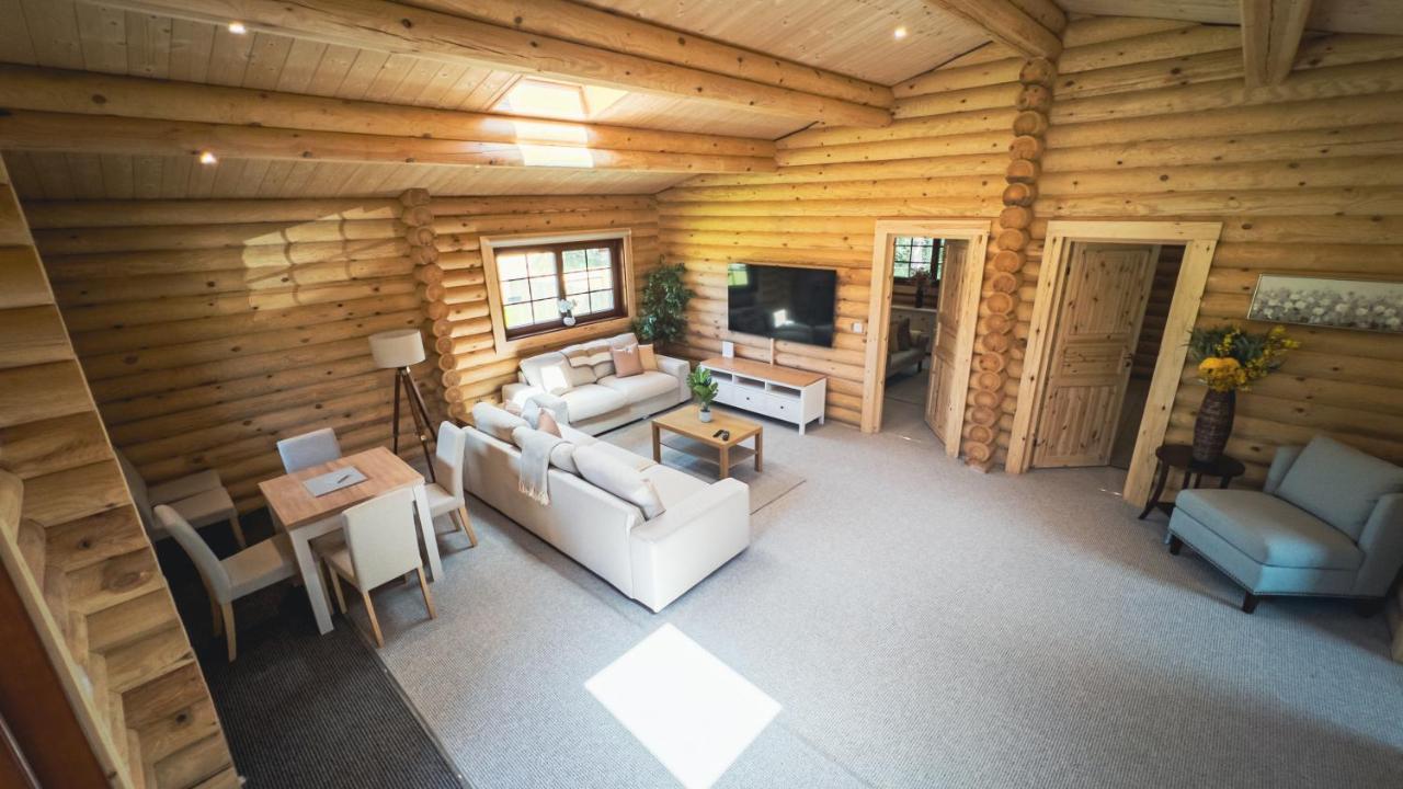 Aspen Lodge, Amazing New Log Cabin With Hot Tub - Sleeps 6 - Felmoor Park Morpeth Ngoại thất bức ảnh