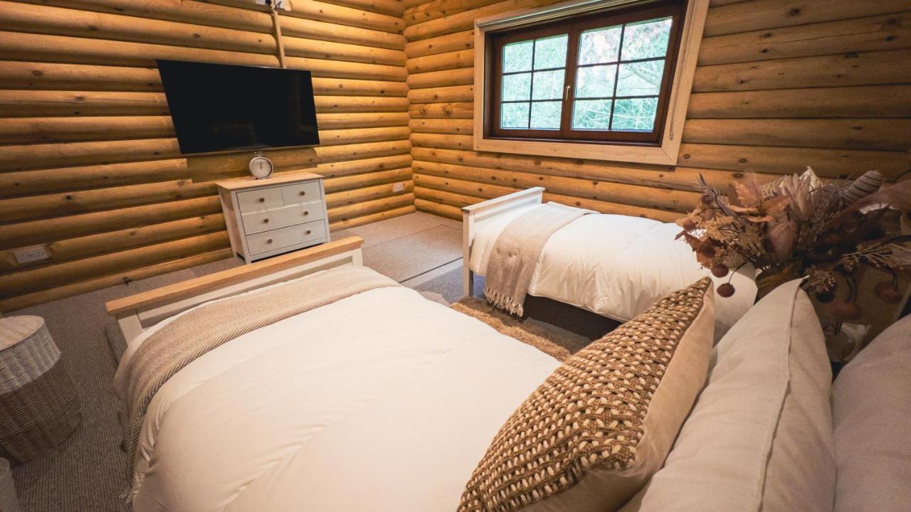 Aspen Lodge, Amazing New Log Cabin With Hot Tub - Sleeps 6 - Felmoor Park Morpeth Ngoại thất bức ảnh