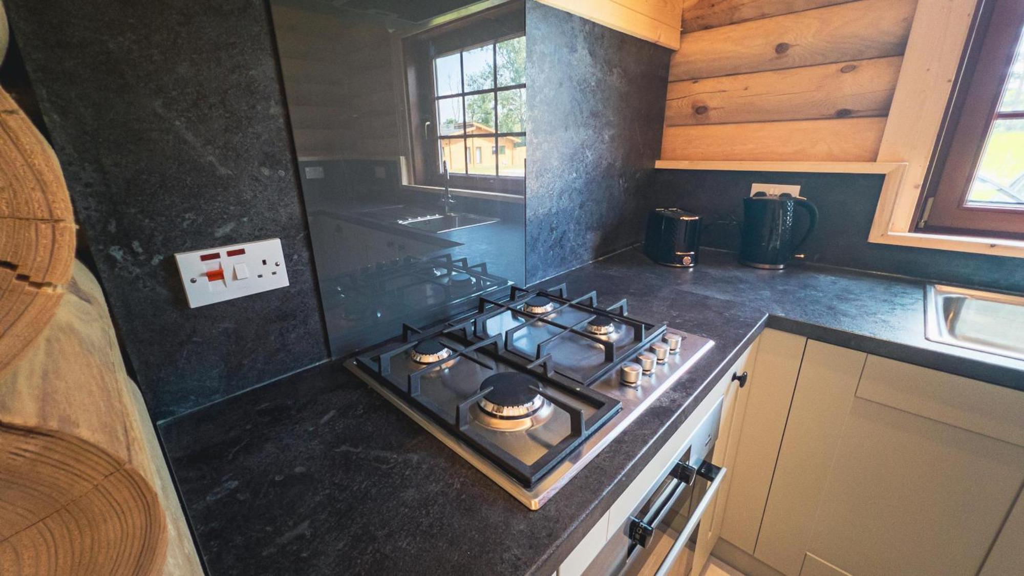 Aspen Lodge, Amazing New Log Cabin With Hot Tub - Sleeps 6 - Felmoor Park Morpeth Phòng bức ảnh